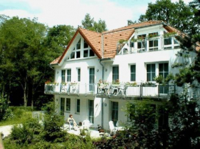 Гостиница Waldhaus Mühlenbeck bei Berlin  Мюленбеккер-Ланд